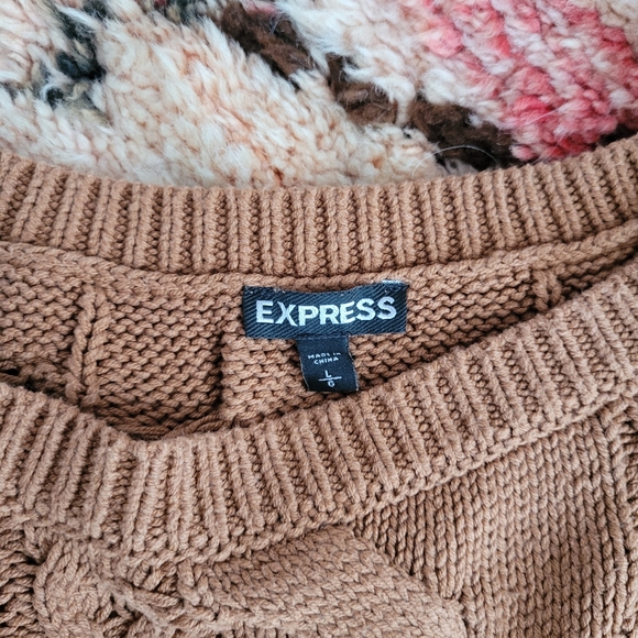 SOLD! EXPRESS cotton cable knit sweater, camel 🤎 - Picture 3 of 4